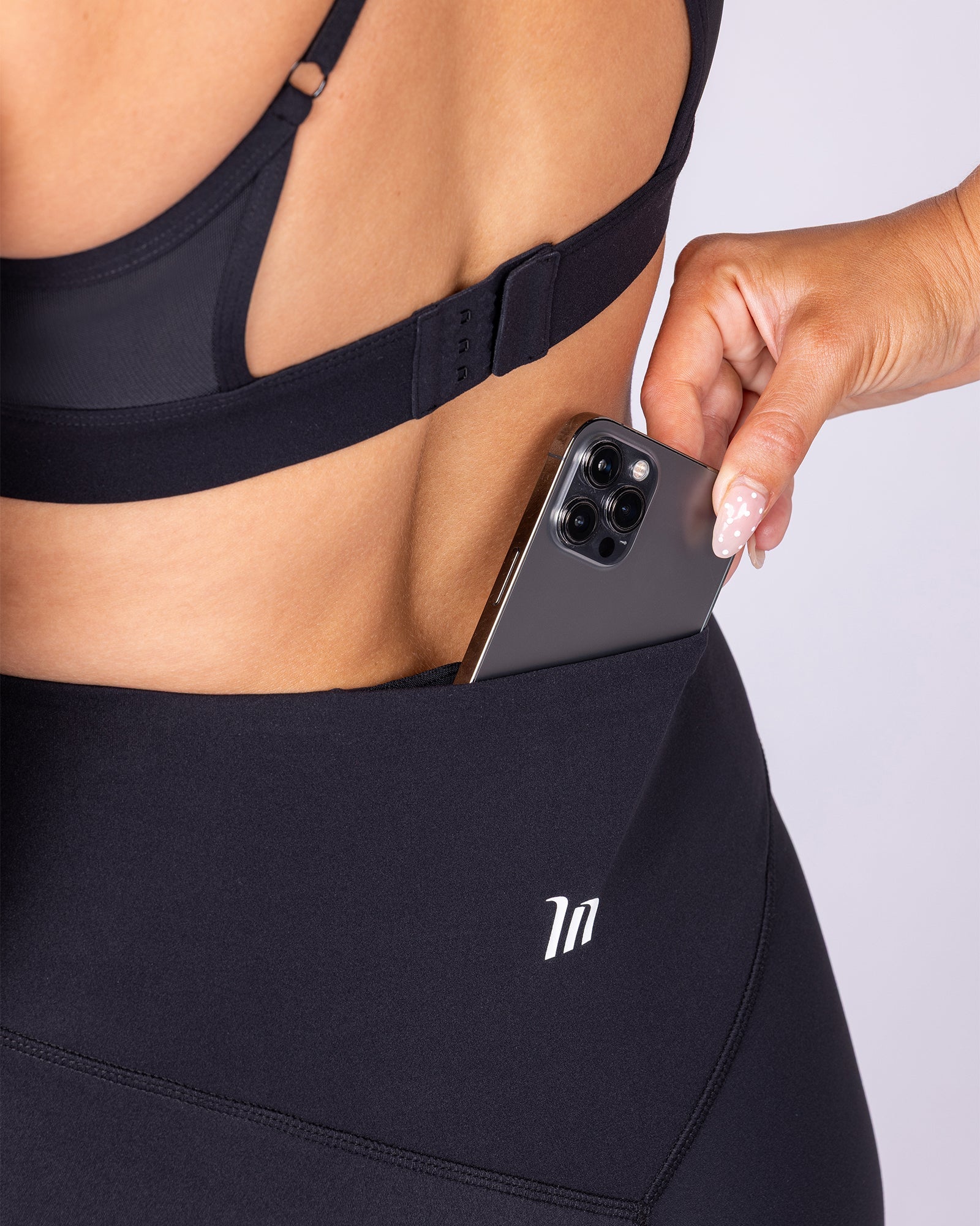 Aura Back Pocket 7/8 Leggings - Black-Leggings-XXS-1125122BLK-XXS-MNAPPRL45464-2-Muscle Nation