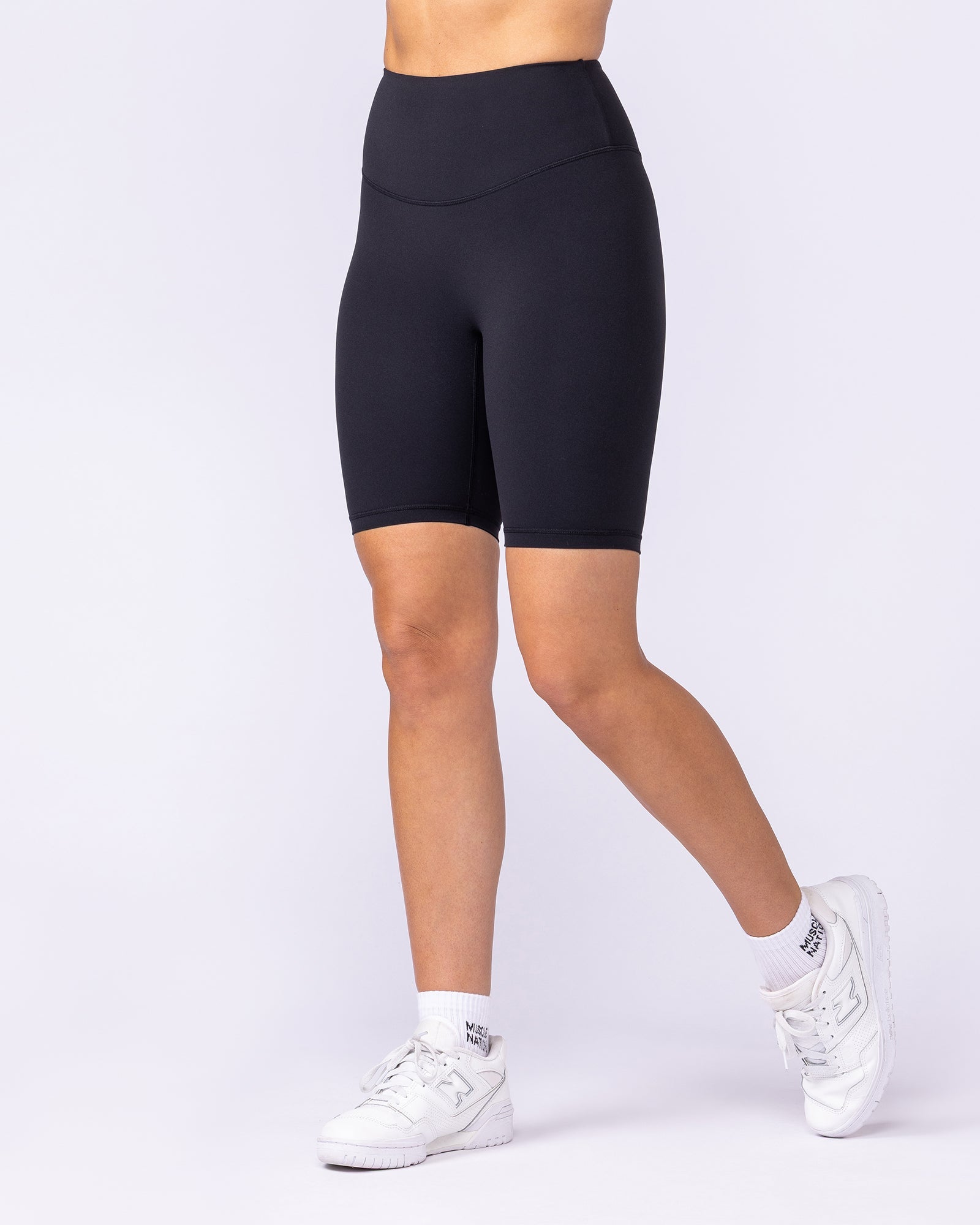 Aura Back Pocket Referee Shorts - Black-Shorts-XXS-1125121BLK-XXS-MNAPPRL45599-3-Muscle Nation
