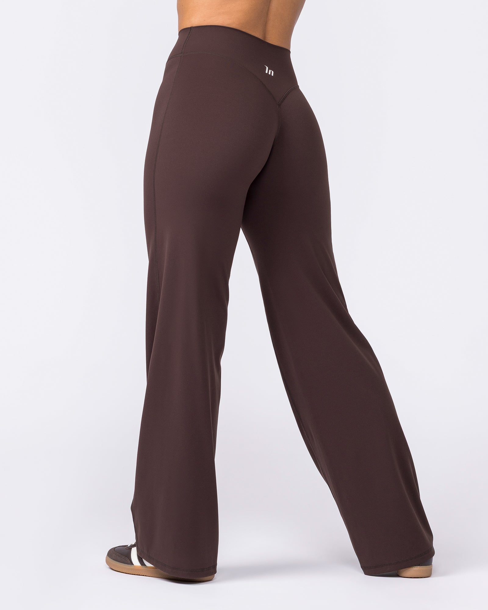 Aura Straight Leg Leggings Short - Cocoa-Leggings-XXS-032656COCOA-XXS-MNAPPRL51578-6-Muscle Nation