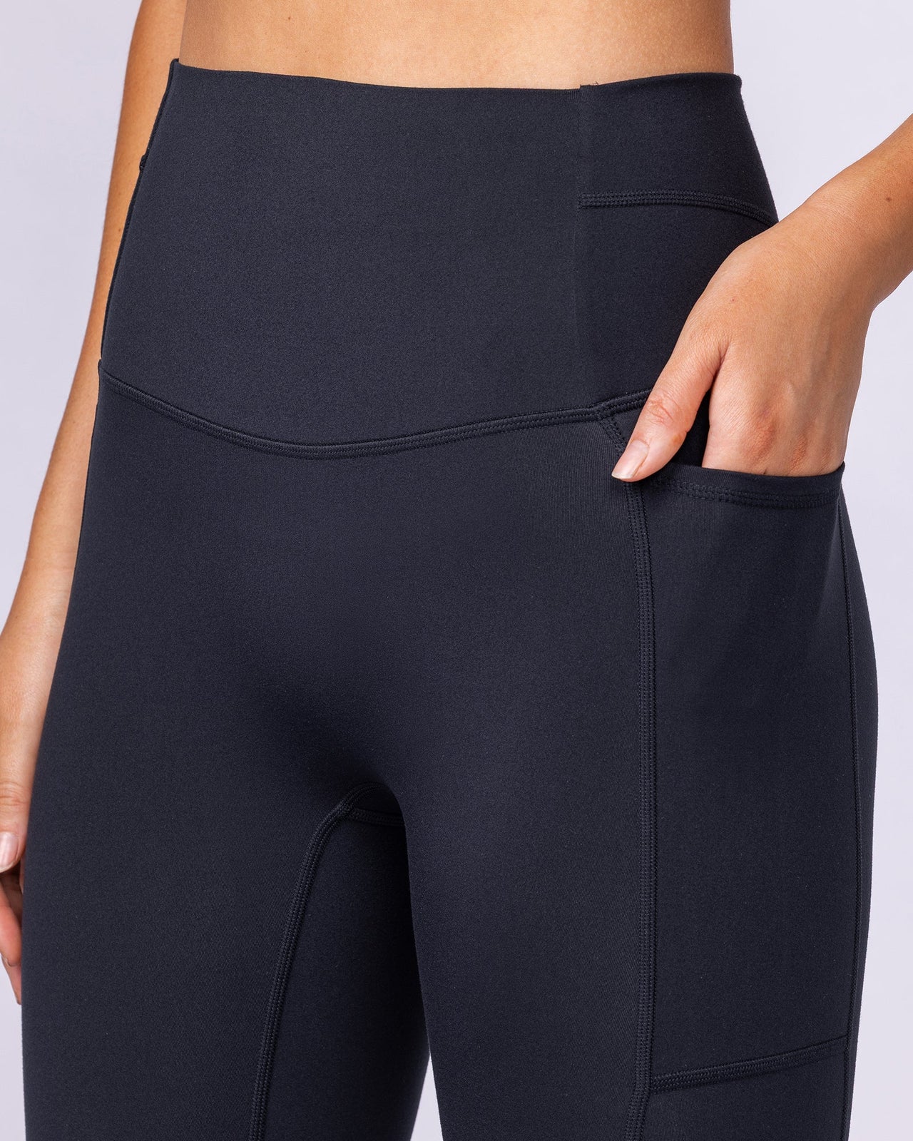 Unrivalled Everyday Pocket 7/8 Leggings Black - Muscle Nation women's leggings, view 4