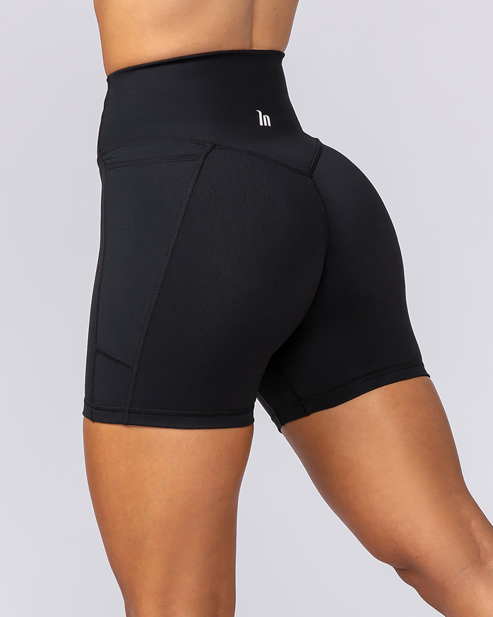 Agility Pocket Bike Shorts Black - Muscle Nation women's bike shorts